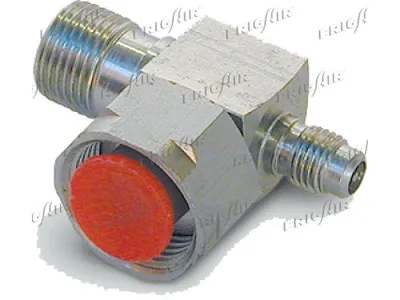 Adaptor, air conditioning compressor
