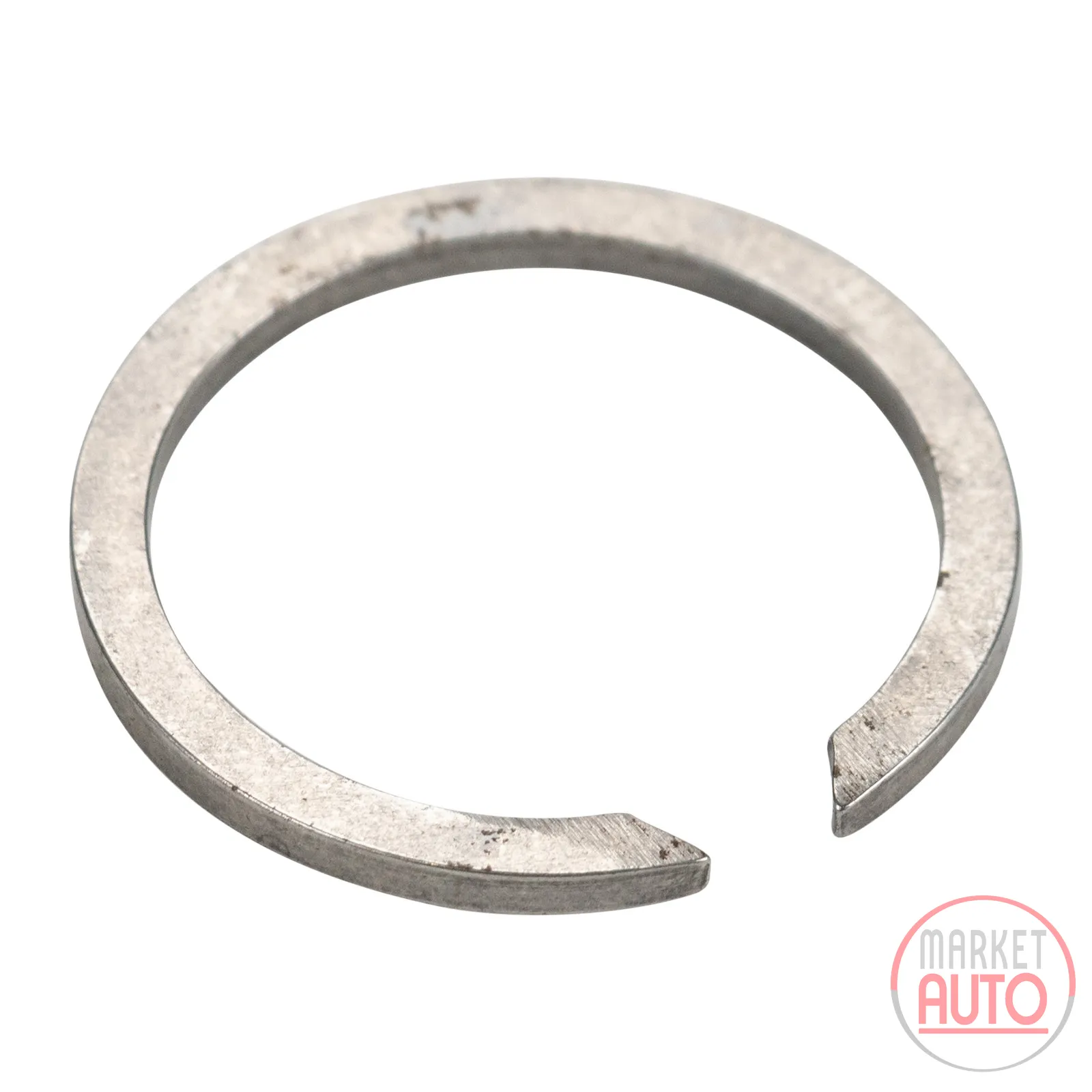 Retaining ring for the 4th gear gear