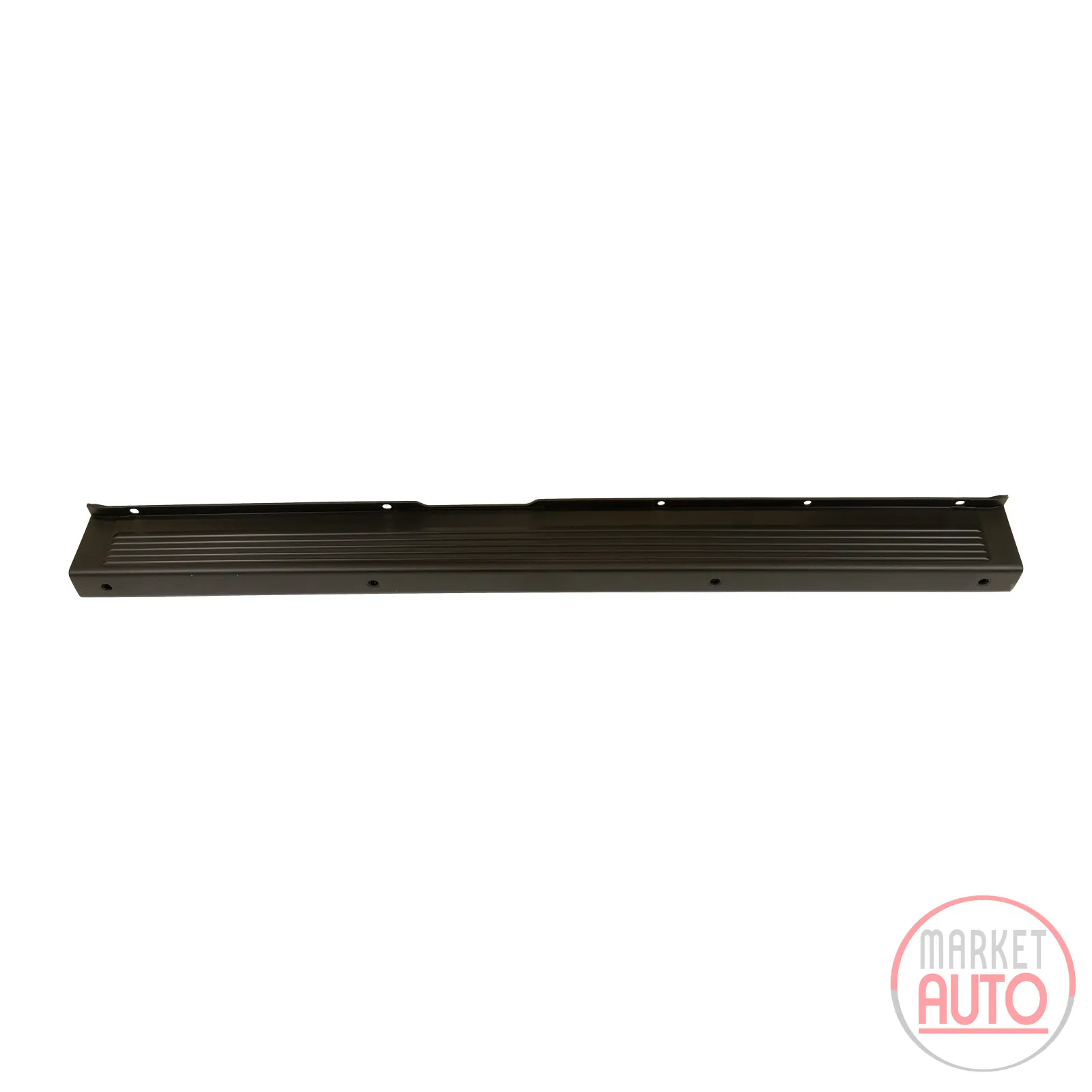 Rear center bumper