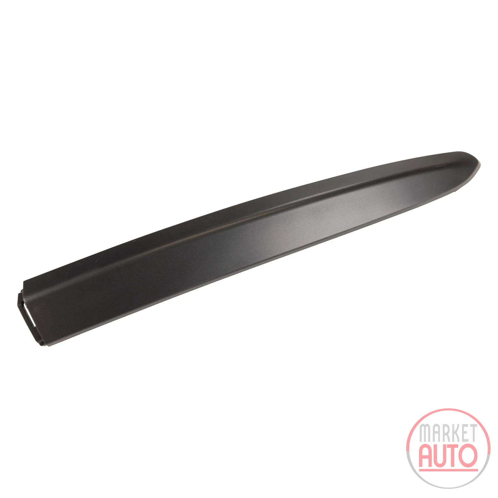 Front bumper trim strip
