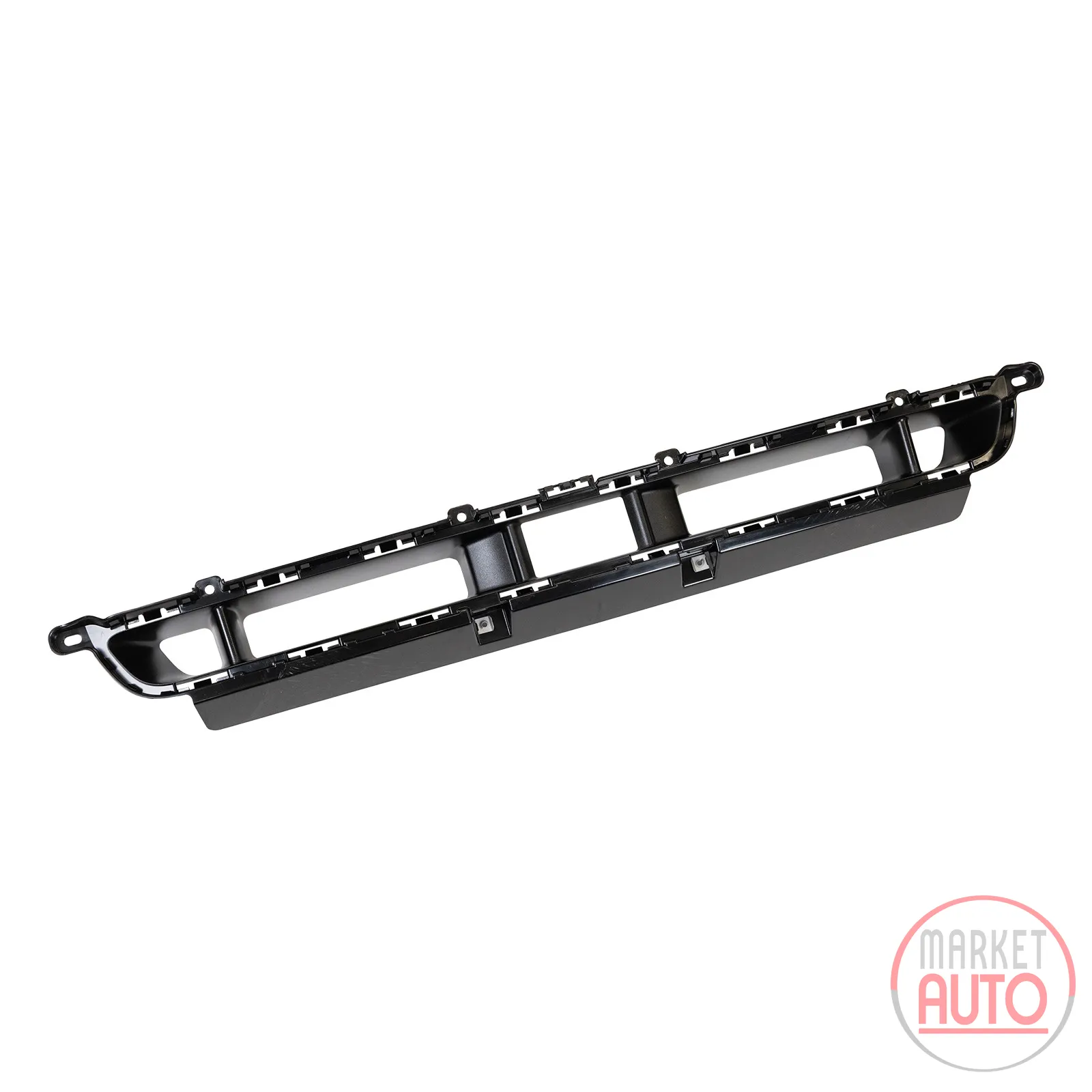 Front bumper trim
