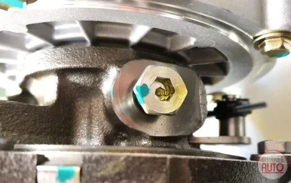 Turbocharger NEW (Garrett-Mahle) -DERG-DEMA