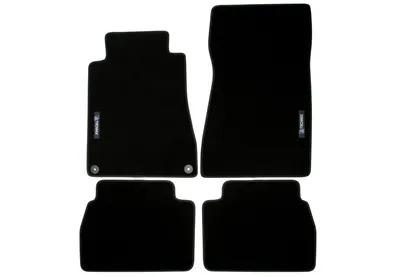 Floor mats with logo : Mercedes Benz