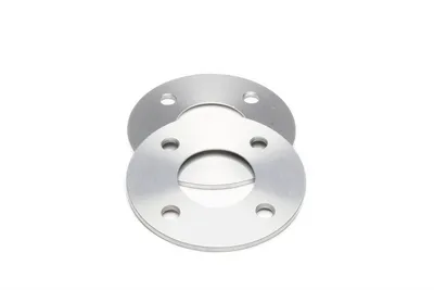 Wheel spacer set