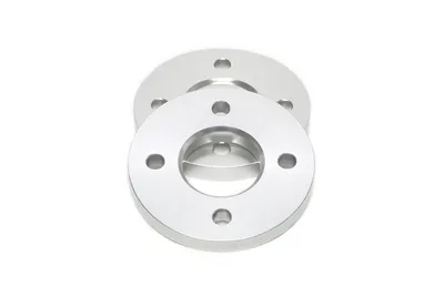 Wheel spacer set