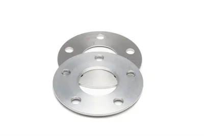 Wheel spacer set