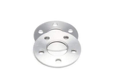Wheel spacer set