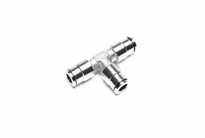 T-piece plug fitting 3 x 6mm