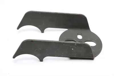 Universal bellows plate with 2-3/4" mounting on axle beam