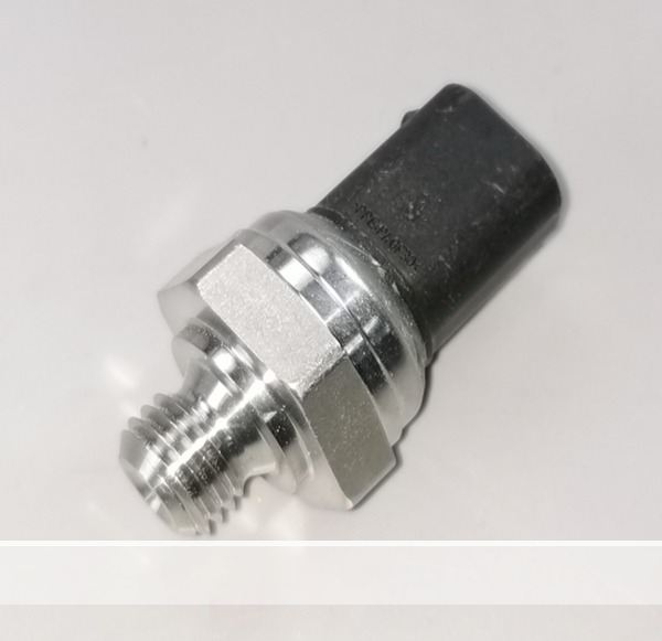 Capteur, pression des gaz d’échappement A 000 905 27 06