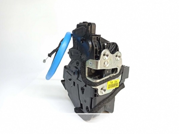 SERRURE DE LA PORTE AVANT, EZC-HY-644 /81420-J5000